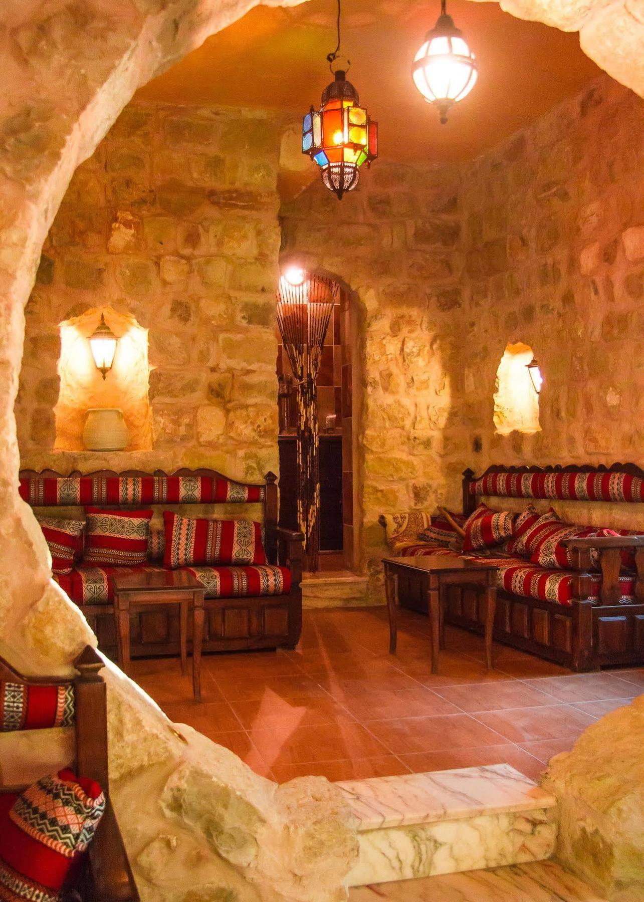 Al Anbat Hotel & Restaurant Wadi Musa Exterior foto